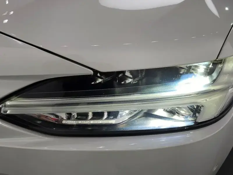 2024 Volvo S90 с пробегом 54 452 км