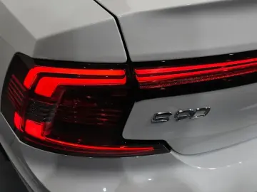 2024 Volvo S90 с пробегом 54 452 км