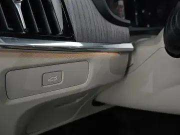 2024 Volvo S90 с пробегом 54 452 км