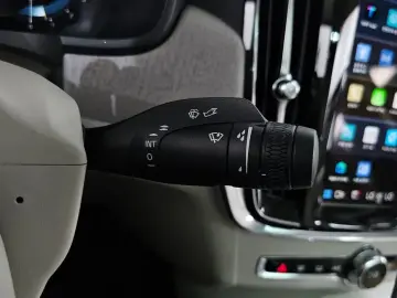 2024 Volvo S90 с пробегом 54 452 км