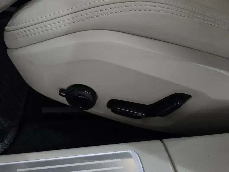 2024 Volvo S90 с пробегом 54 452 км