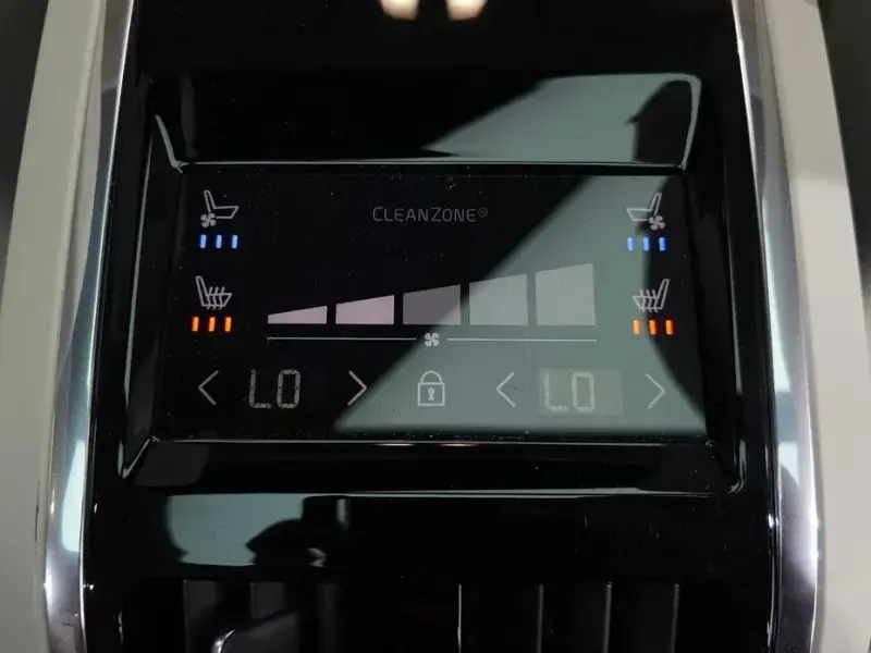 2024 Volvo S90 с пробегом 54 452 км