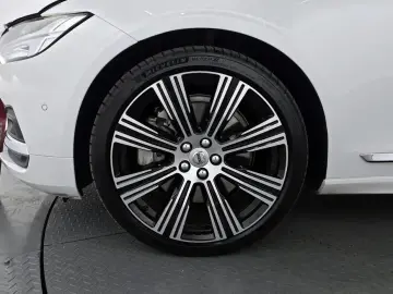 2022 Volvo S90 с пробегом 43 649 км