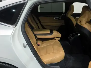 2022 Volvo S90 с пробегом 43 649 км
