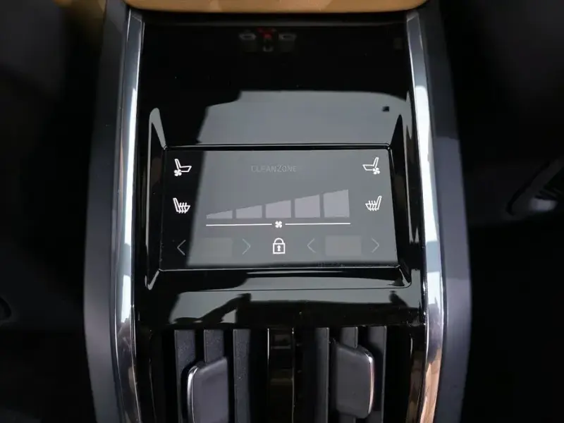 2022 Volvo S90 с пробегом 43 649 км
