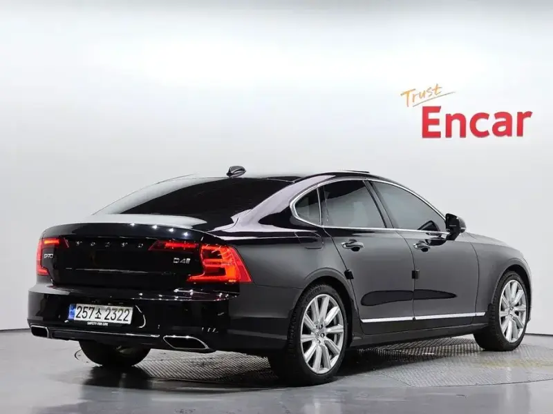 2018 Volvo S90 с пробегом 103 578 км