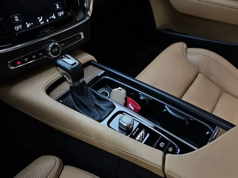 2018 Volvo S90 с пробегом 103 578 км