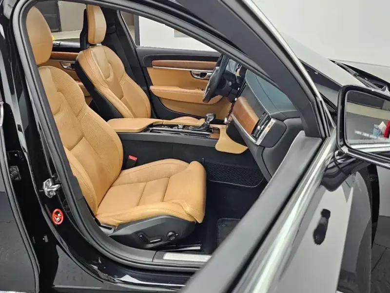 2018 Volvo S90 с пробегом 103 578 км