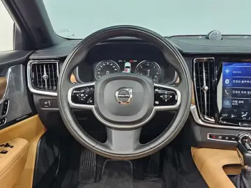 2018 Volvo S90 с пробегом 103 578 км