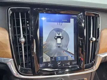 2018 Volvo S90 с пробегом 103 578 км