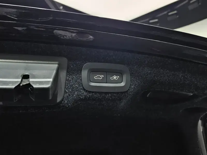 2018 Volvo S90 с пробегом 103 578 км