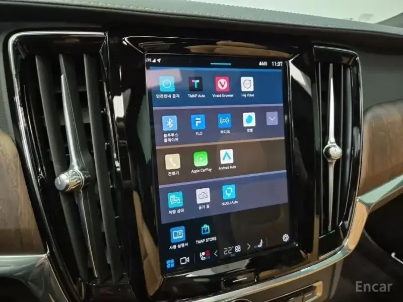 2022 Volvo S90 с пробегом 45 722 км