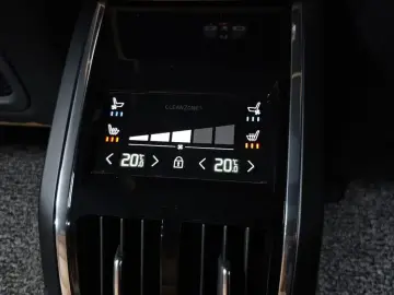 2023 Volvo S90 с пробегом 28 014 км