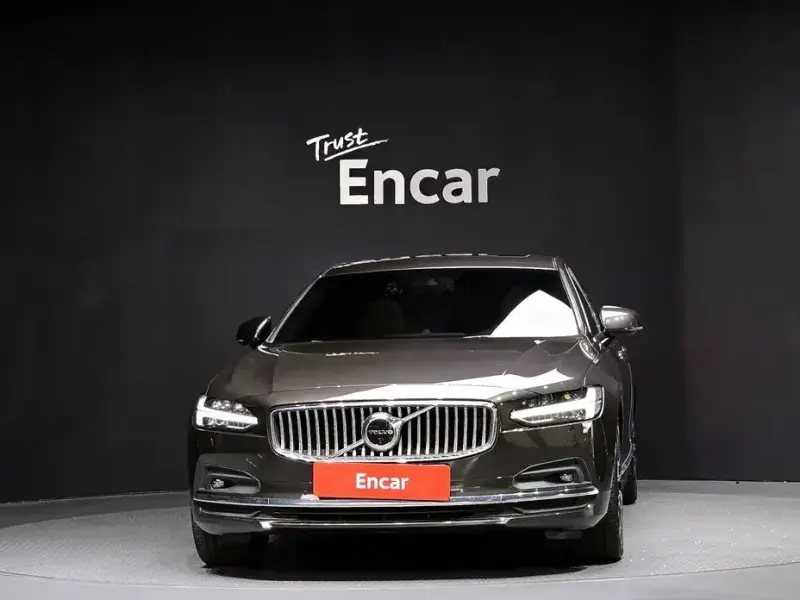 2021 Volvo S90 с пробегом 145 849 км