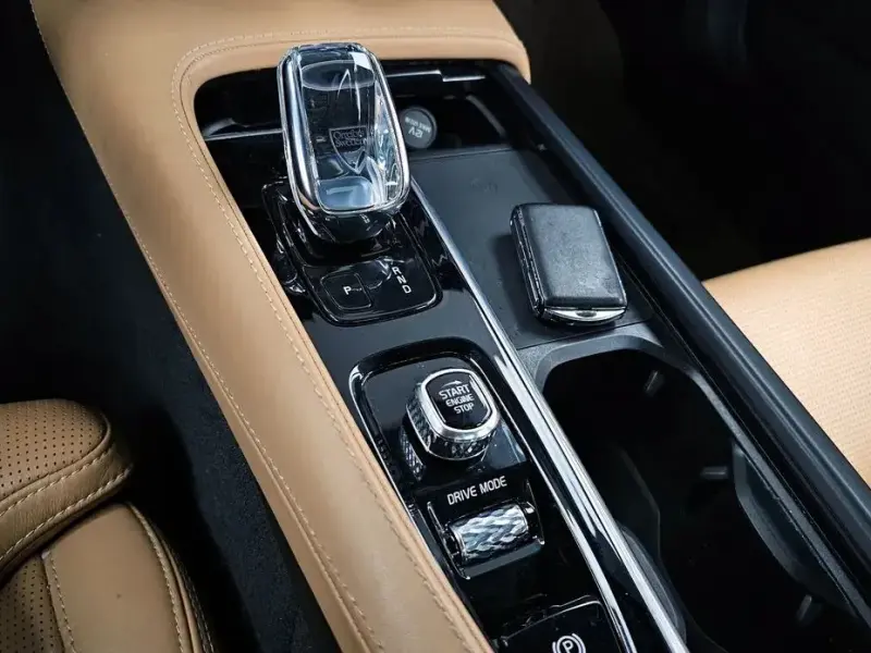 2021 Volvo S90 с пробегом 145 849 км