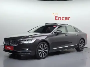 2022 Volvo S90 с пробегом 44 452 км