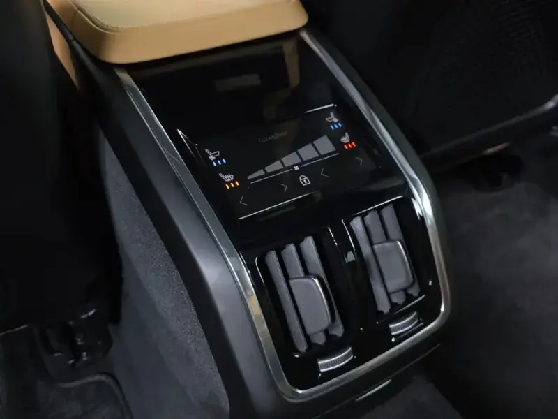 2022 Volvo S90 с пробегом 44 452 км