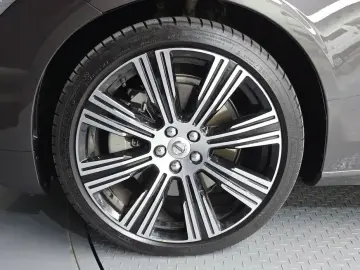 2023 Volvo S90 с пробегом 38 167 км