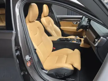 2023 Volvo S90 с пробегом 38 167 км