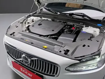 2024 Volvo S90 с пробегом 21 921 км