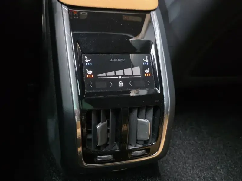 2023 Volvo S90 с пробегом 38 167 км
