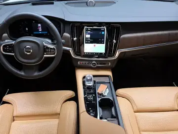 2024 Volvo S90 с пробегом 21 921 км