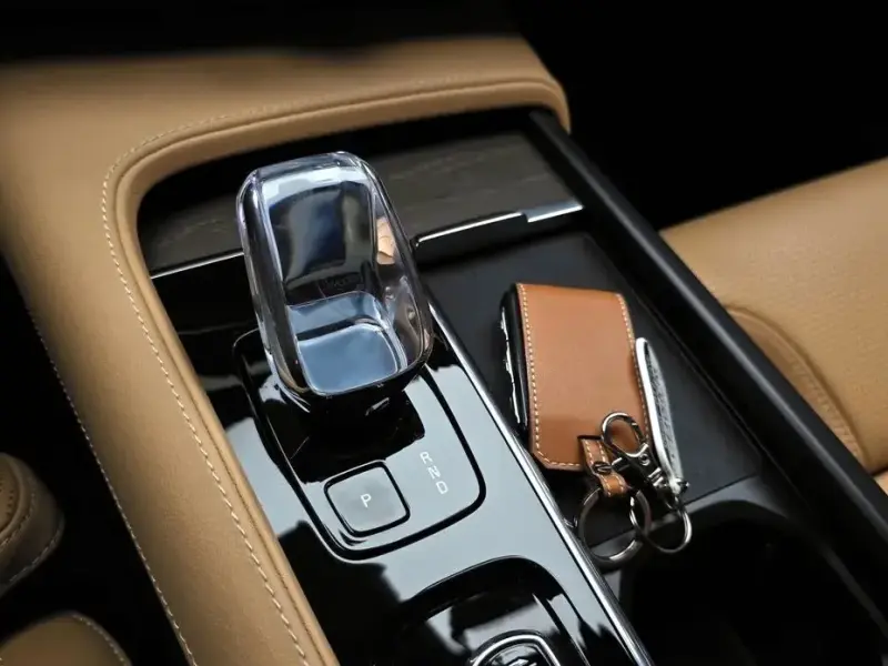 2024 Volvo S90 с пробегом 21 921 км