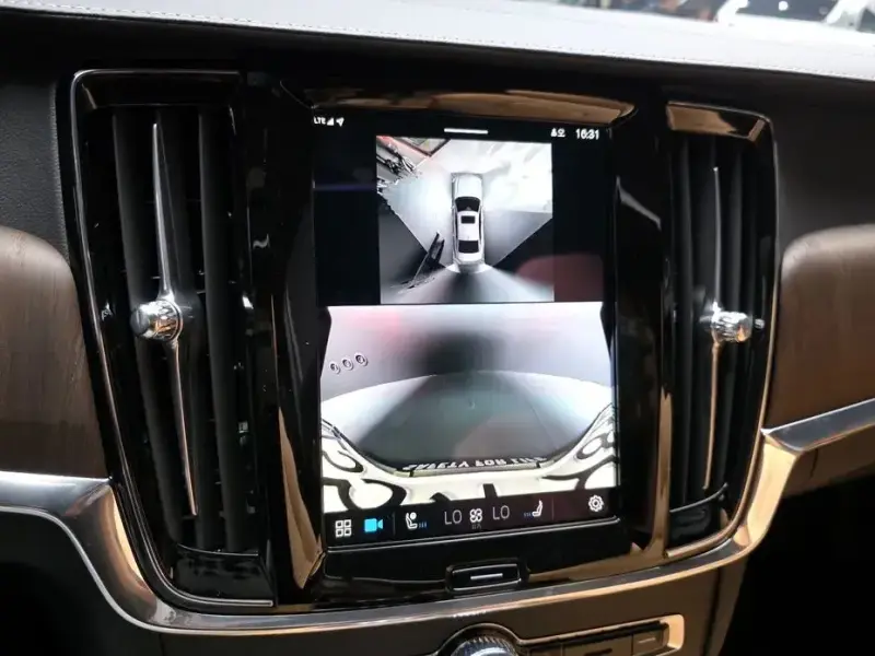 2024 Volvo S90 с пробегом 21 921 км