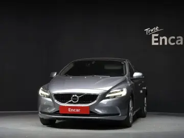 2018 Volvo V40 с пробегом 64 425 км