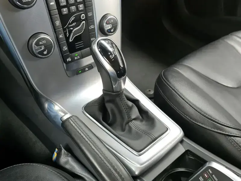 2018 Volvo V40 с пробегом 64 425 км