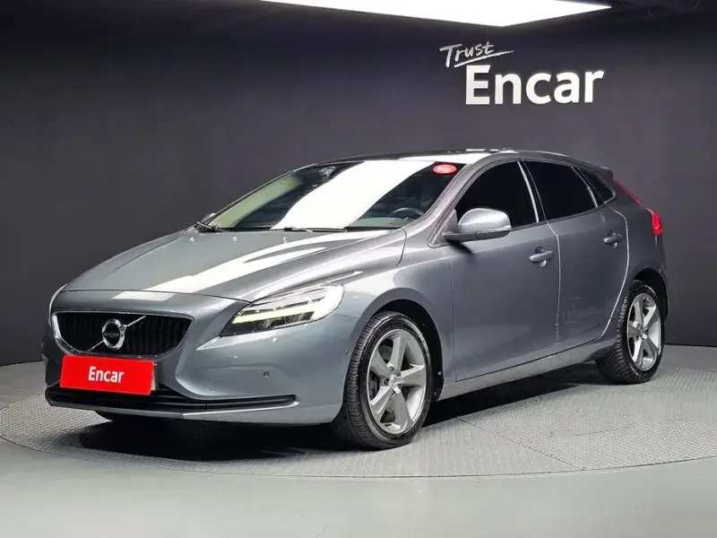 2018 Volvo V40 с пробегом 187 028 км