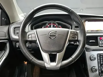 2018 Volvo V40 с пробегом 187 028 км