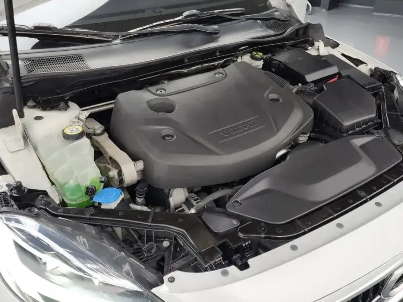 2018 Volvo V40 с пробегом 221 349 км