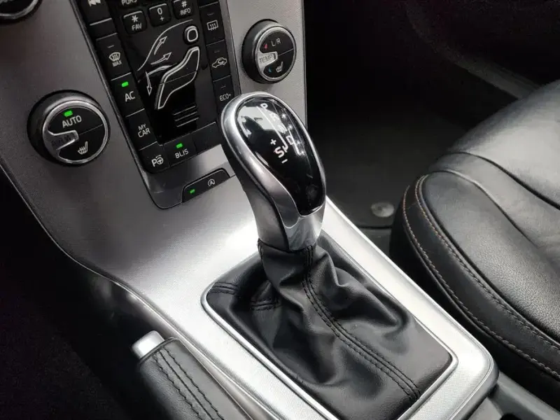 2018 Volvo V40 с пробегом 221 349 км