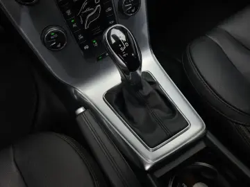 2019 Volvo V40 с пробегом 49 565 км