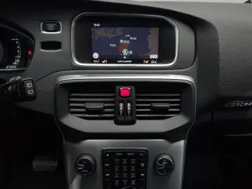 2019 Volvo V40 с пробегом 49 565 км