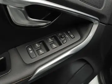2019 Volvo V40 с пробегом 49 565 км