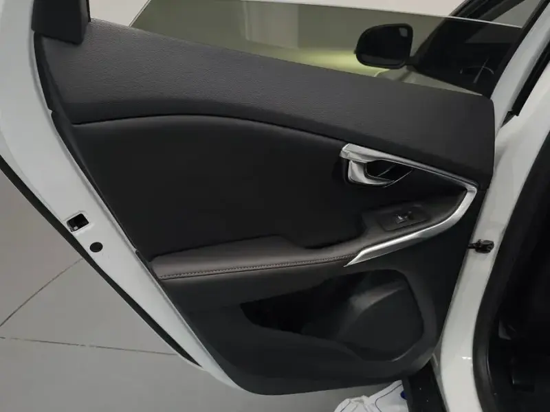 2019 Volvo V40 с пробегом 49 565 км