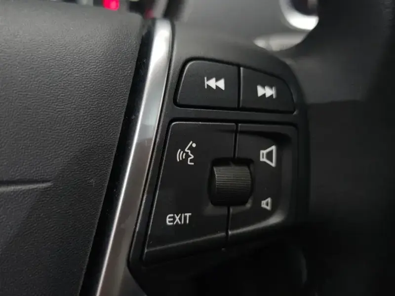 2019 Volvo V40 с пробегом 49 565 км