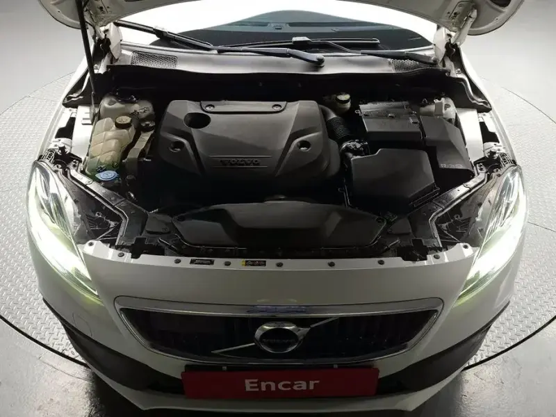 2019 Volvo V40 с пробегом 58 342 км