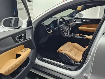 2021 Volvo V60 Cross Country с пробегом 47 649 км