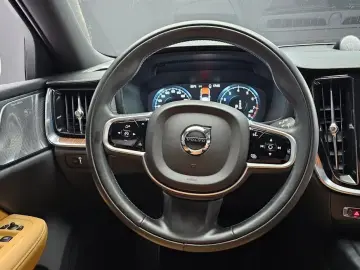 2021 Volvo V60 Cross Country с пробегом 47 649 км
