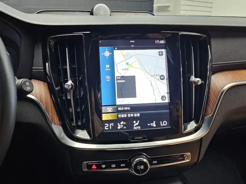 2021 Volvo V60 Cross Country с пробегом 47 649 км