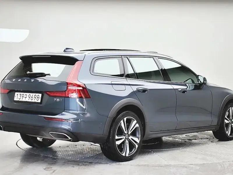 2020 Volvo V60 Cross Country с пробегом 96 400 км
