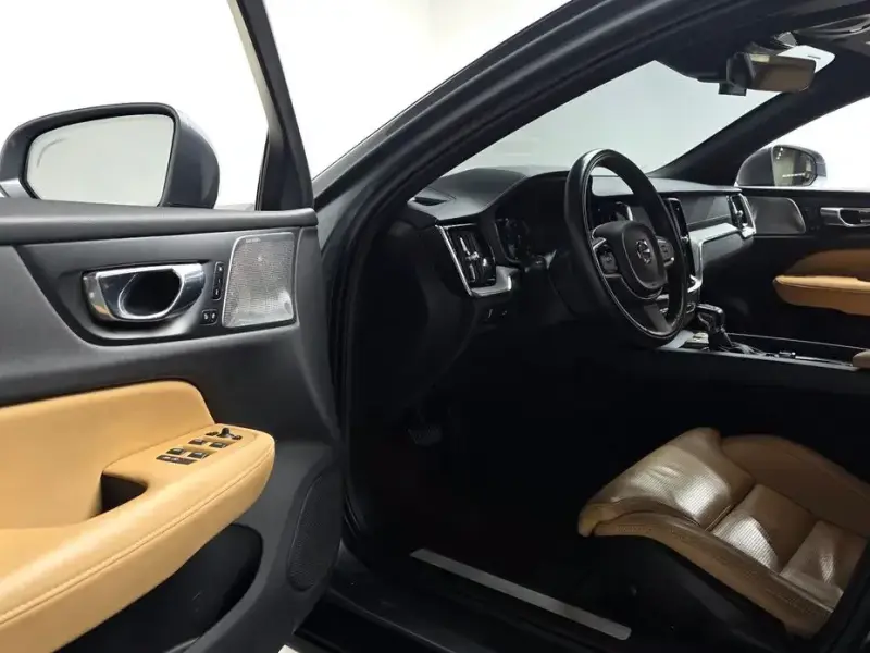 2020 Volvo V60 Cross Country с пробегом 105 362 км