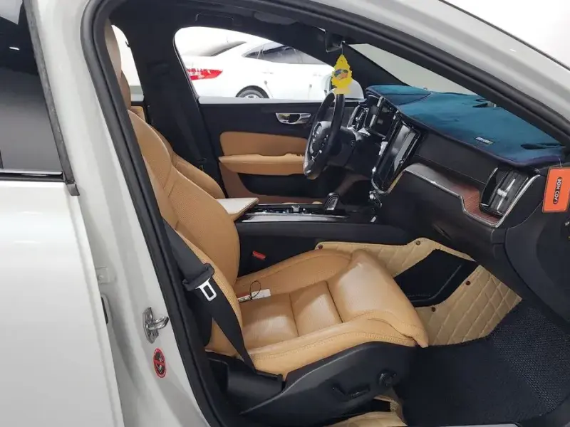 2020 Volvo V60 Cross Country с пробегом 158 521 км