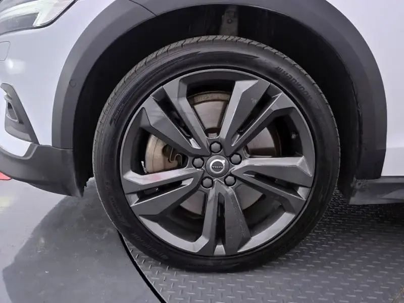 2019 Volvo V60 Cross Country с пробегом 189 630 км