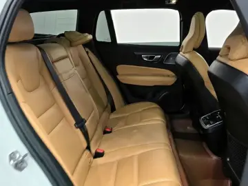 2019 Volvo V60 Cross Country с пробегом 189 630 км