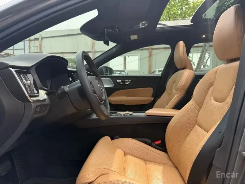 2019 Volvo V60 Cross Country с пробегом 45 049 км