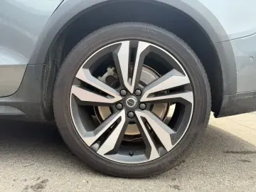 2019 Volvo V60 Cross Country с пробегом 45 049 км